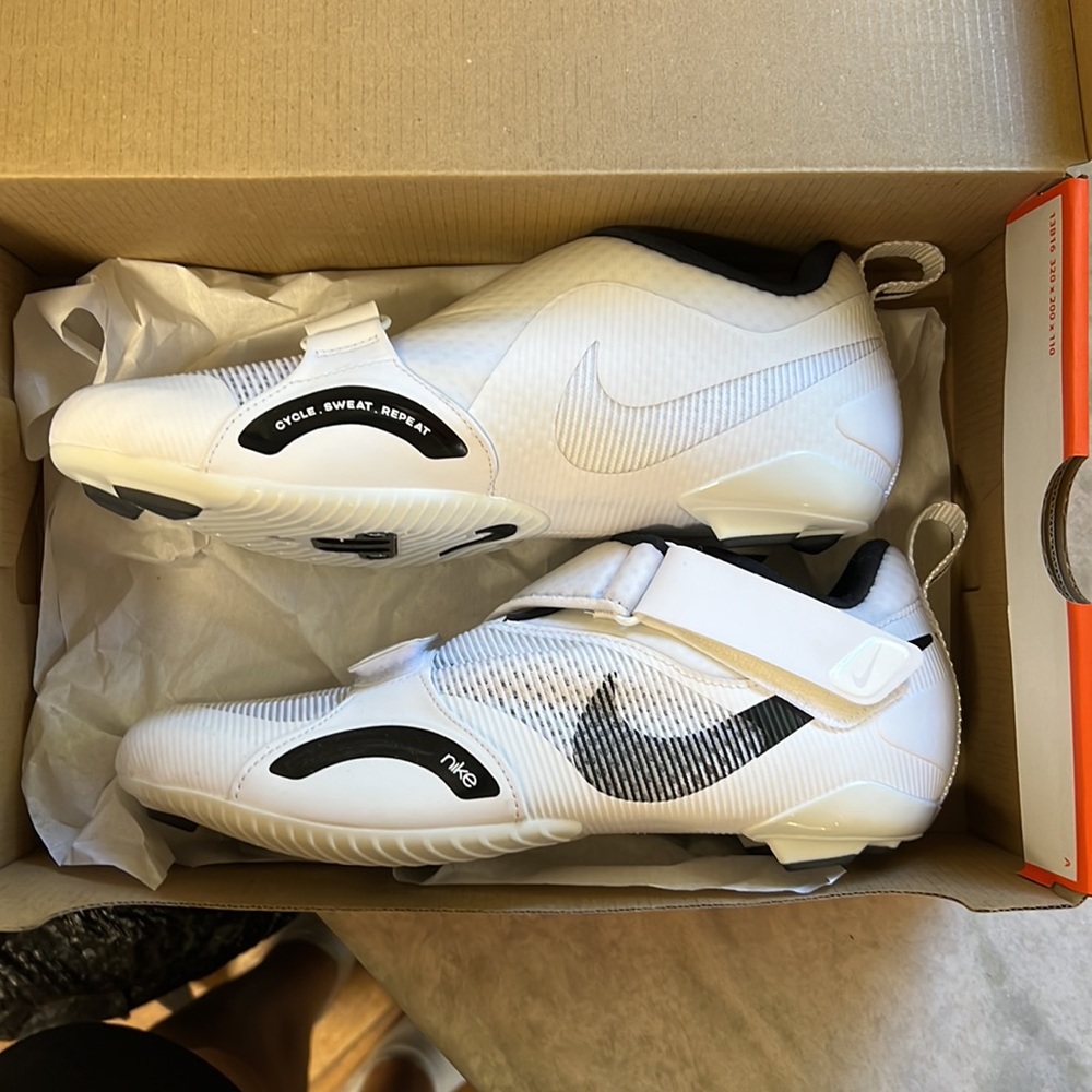 Nike Cycling shoes size 9